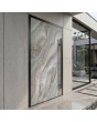 Aluminium scharnierende deur bekleed met grigio gesinterd kwarts