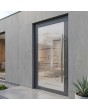 Antracietkleurige aluminium voordeur met melkachtige afwerking en transparante decoratie